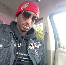 Do men appreciate friendships with woman? I am lonely but not ready to  start a new relationship. When men approach me I would love to get to know  them but I always