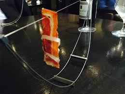 Youtubeuse de 28 ans, qui porte des petites lunettes et qui te fait penser au magasin de meubles. Alinea The World S Most Inventive Restaurant Culinary Molecular Masterpiece Johnrieber