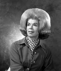 Here i have collected the top 10 most stylish and attractive hairstyles for women in 1960s. Ridiculous 1960 S Hairstyles We Should Definitely Bring Back In 2019