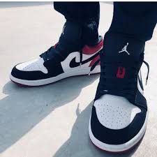 Air Jordan 1 Low Black White Instock Today Order Now Jordan 1 Low Black Toe Mens 8 8 5 9 9 5 10 10 5 11 12 Sneakers Men Fashion Shoes Sneakers Jordans Timberlands Shoes