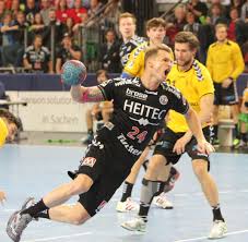 Der Derbysieger Kommt Aus Erlangen Der Hce Hat Auch Sein Funftes Heimspiel In Folge Gewonnen Die Mannschaft Von Hce Cheftrainer Rob Handball Bundesliga Sport
