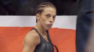 Kowalkiewicz began her mixed martial arts career at the age of sixteen when she began training in. Joanna Jedrzejczyk Moze Walczyc Z Chinka Pomsci Karoline Kowalkiewicz Polsat Sport