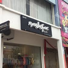 Situated in alor setar, this hotel is within 6 mi (10 km) of paddy museum, darul aman stadium, and alor setar tower (menara alor setar). Naelofar Hijab Boutique In Alor Setar