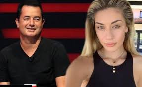 Şeyma subaşı röportajı için ➤ thclips.com/video/okj7kkjabp4/วีดีโอ.html şeyma subaşı ve sevgilisi guido senia alışveriş için evden çıktılar. Acun Ilicali Nin Dugunu