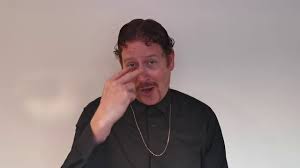 Nigel boyle's biography, nigel boyle is an actor, known for young, high and dead (2013), all in the game (2006) and une rencontre (2014). Nigel Boyle Smudger For The Love Of Arts Youtube
