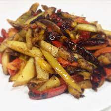 Sul nostro sito puoi consultare migliaia di ricette passo passo, con consigli e curiosità, puoi scegliere se farlo da tablet, smartphone android e ios. Pipi E Patate Alla Calabrese Food Snobber