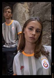 Galatasaray spor kulübü 2019/2020 nike kits for dream league soccer 2019, and the package includes complete with home kits, away and third. Nike Launch The Galatasaray 2019 20 Third Shirt Soccerbible