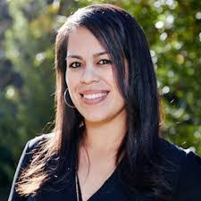 Laura Stoppel's Instagram, Twitter & Facebook