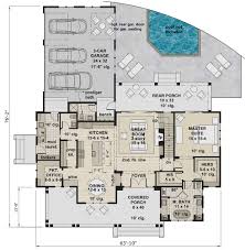 With a side entry garage, your home appears measurably larger and the front can be designed or decorated with additional features. 4 Bedrooms And 4 5 Baths Plan 7811