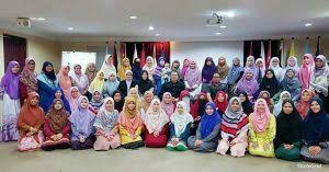 Pemuda lancar maskot pasti hadi dan huda. Guru Guru Pasti Sabah Ikuti Kursus Cepat Membaca Hadi Huda Berita Parti Islam Se Malaysia Pas