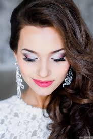 The perfect wedding makeup and bridal hairstyle can help you expose the good part of your face and make you look your best at every different angles while you are photographed. 31 Gorgeous Wedding Makeup Hairstyle Ideas For Every Bride Elegantweddinginvites Com Blog