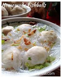 Process until a thick dough forms. Homemade Fish Balls ä¼ ç»Ÿè‡ªåˆ¶é±¼ä¸¸ Guai Shu Shu