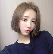 Momoland（ 韓語： 모모랜드 ），是 mld娛樂 （前稱dublekick company）於2016年透過與mnet合作的練習生競爭節目尋找momoland選出的女子演唱團體，由10位少女在節目中挑戰不同任務，爭取出道機會，最終選出 慧彬、nancy、妍雨、娜允、妸仁、珠伊、jane 七名成員。 後來再加入兩名成員泰河、daisy。 Momolandå¦é›¨ig Pinneng