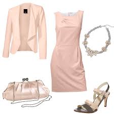 Hier ein paar do's and dont's, zum thema was anziehen zur hochzeit als zwei goldene tipps waren für mich immer am wichtigsten zu der frage was anziehen zur hochzeit als gast. Dresscode Fur Hochzeitsgaste So Gelingt Das Perfekte Outfit Styles Stories Der Lifestyle Living Blog Von Heine