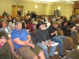 Gender poster controversy draws crowd to Gorham School Committee meeting