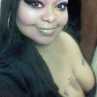 Renee Tracy's Instagram, Twitter & Facebook