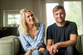 Suzan voegt daar aan toe: Achterhoeks Coverduo Suzan Freek Breekt Door Via Facebook Oost Gelre Gelderlander Nl