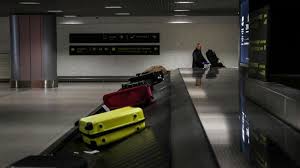 Humberto delgado airport, also known simply as lisbon airport or portela airport, is an international airport located 7 km northeast from th. Estrangeiro Apanhado No Aeroporto De Lisboa Com 99 Mil Doses De Cocaina Na Bagagem Tvi24