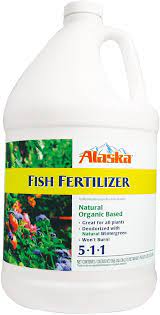 This natural organic based fish fertilizer is deodorized with natural wintergreen and won't burn. Alaska Fish Emulsion Fertilizer 5 1 1 Concentrate 1 Gallon Amazon De Garten