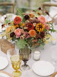 Browse the best rehearsal dinner ideas and rehearsal dinner etiquette! Pin On Wedding Centerpieces