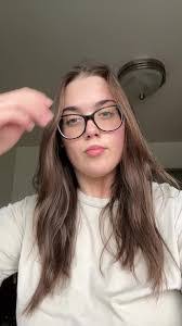 Michelle Beswick's Instagram, Twitter & Facebook