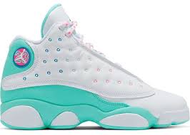 Jordan 13 Retro White Soar Green Pink Gs In 2020 Girls Shoes Teenage Jordan Shoes Retro All Nike Shoes