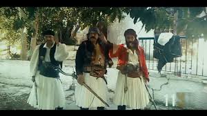 Η ζωζώ σαπουντζάκη βρέθηκε καλεσμένη στην παρέα των dot και μίλησε για το παρελθόν της, την ζωή της και εξιστόρησε άγνωστα μέχρι πριν. O Patrinos Dikhgoros Fwths Loyridas Phre T Armata Kai Zei Thn Epoxh Toy 21 Fwto Binteo