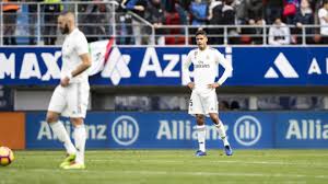 The varane camps were created by raphael's will to transmit sporting and human values to young people. Real Madrid Varane It S A Collective Problem Marca In English