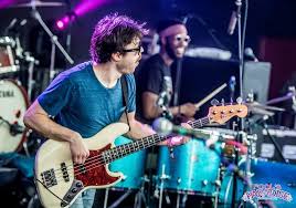 Birds Of A Feather Lyrics Vulfpeck Happy Birthday To Vulfpeck S Joe Dart The Bass Virtuoso Turns 26 Today Rounding Out A Quarter Century Of Bass Magic And Ringin Band Photos Bass Guitar Lovers