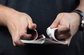 Magician miquel roman shows in our exclusive video how to to card shuffling like a pro! Wild Explanation Of How Many 52 Card Deck Combinations There Are Just Crushed My Brain Brobible