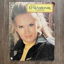 Wayne Burt's Instagram, Twitter & Facebook