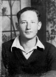 Jan Oates's Instagram, Twitter & Facebook