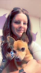 He's just chillin in my yard with us...😁 sweet as can be