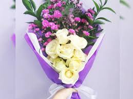 Aman dan cepat hanya di bukalapak. Hadiah Bunga Sebagai Kejutan Romantis Untuk Pacar
