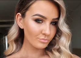 Who can spread mulch at my home near Lake Fork?