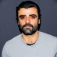 oscar isaac with a beard and shaved head, ex machina