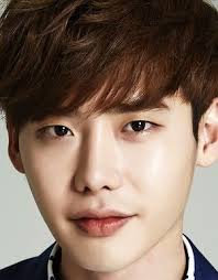 Lee jong suk (14 september 1989) is a south korean model and actor. Lee Jong Suk Bio Height Weight Measurements Celebrity Facts
