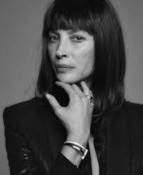 Renee Batchelor's Instagram, Twitter & Facebook