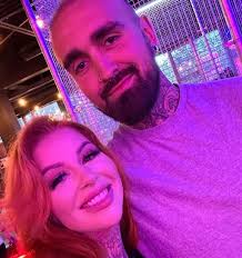 Married At First Sight star announces she's pregnant and shares gender in  sweet video