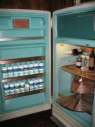 Big chill sets the standard in many ways for retro kitchen appliances. Pin By Nancy Reilly On Vintage Love Vintage Refrigerator Vintage Fridge Vintage Kitchen