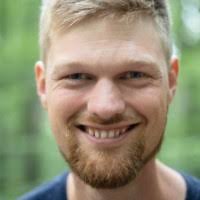 40+ "Thomas Broker" profiles