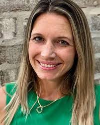 Cammie Lee's Instagram, Twitter & Facebook