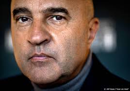 Adlı üyenin tam profilini görüntüleyin! Bekir E Wilde Vanuit Cel John Van Den Heuvel Bedreigen Ditjes Datjes