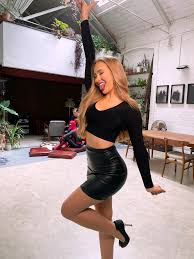 EMILEE LUCIA💋 on X: thats a wrap ✌🏼🎬⁣⁣⁣ todays shoot was fun 🎥 peep  the superheros in the back 👀⁣🦸‍♂️ shootdays t.coJgpsoFSomp  X