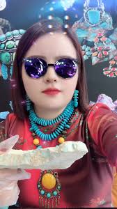 250515-10 sudut anu asli rata: Harta Gemstone dina jero