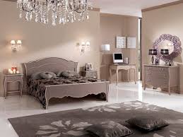 Si parte ovviamente dalla qualche ultimo suggerimento prima di lasciarvi alle foto delle 85 camere da letto shabby chic? Camere Da Letto Chic