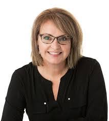 Laura Ladner's Instagram, Twitter & Facebook