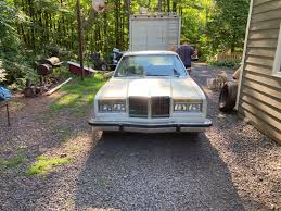 1981 Chrysler LeBaron Barn Find Can Be Yours for the Price of a New iPhone  - autoevolution