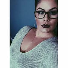 Samantha Rinker's Instagram, Twitter & Facebook