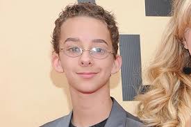 Everybody loves raymond is an american sitcom television series created by philip rosenthal that aired on cbs from september 13, 1996, to may 16, 2005, with a total of 210 episodes spanning over nine seasons. Former Everybody Loves Raymond Child Star Kills Himself